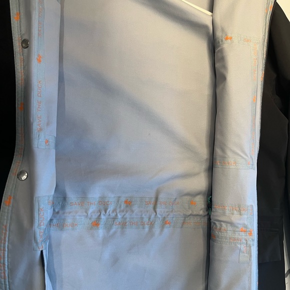 Worn once save the duck recycled rain jacket. Large - Picture 7 of 10